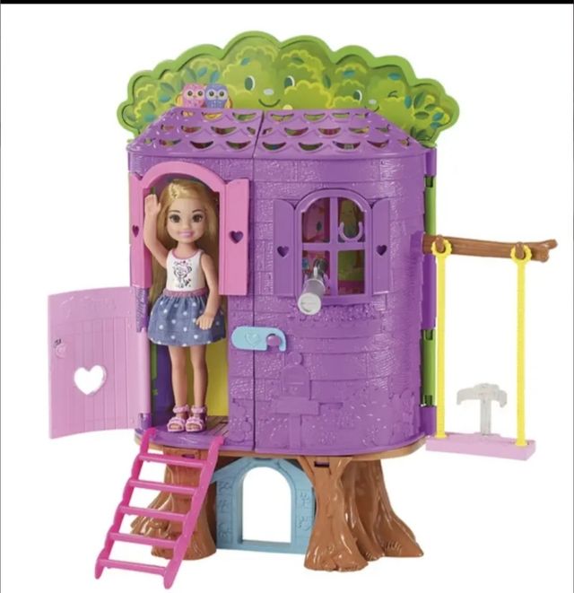 Barbie Chelsea,casa de muñecas Casita del Árbol. N