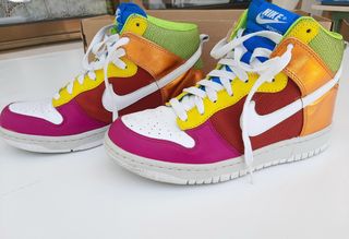 WMNS Nike Dunk High Premium