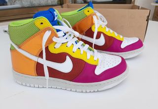 WMNS Nike Dunk High Premium