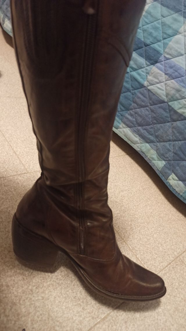 Stivali pelle marrone Nero Giardini taglia 38