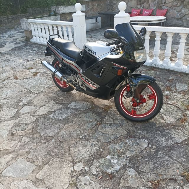 Honda CBR  1990