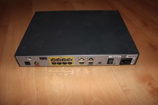Router Cisco 1800