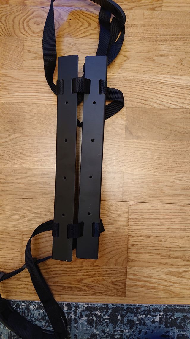 SOPORTE ORDENADOR CPU BAJO MESA