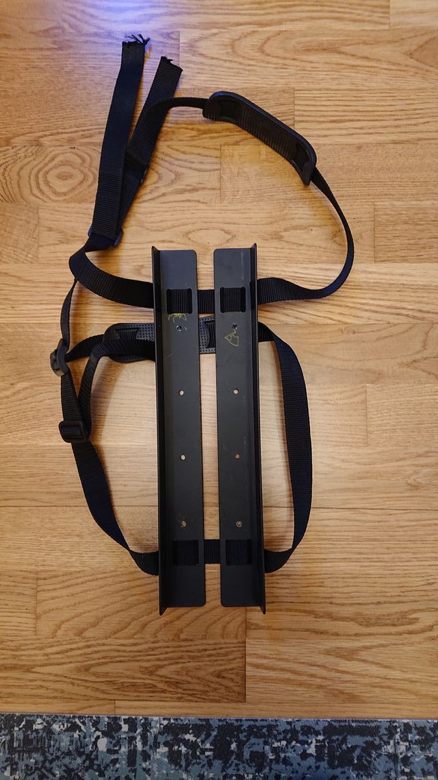 SOPORTE ORDENADOR CPU BAJO MESA