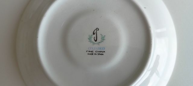 sopera, bandejas platos y cuencos