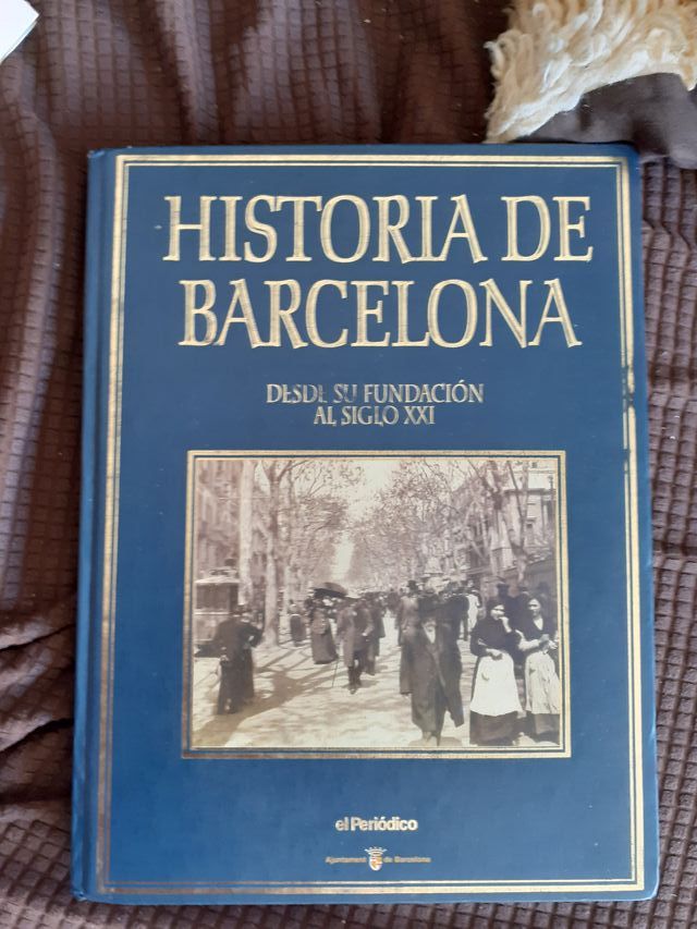libro "historia de Barcelona"