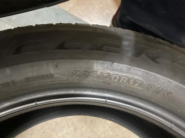 4 Neumáticos 226/60 VR 7.0 x 17''