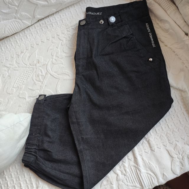 Adolfo Domínguez pantalón corsario