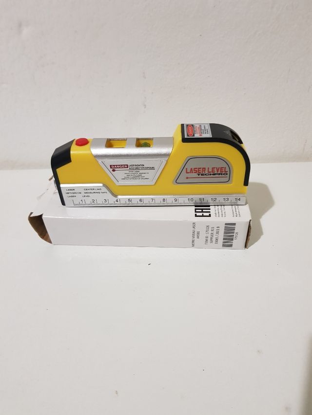 Nivel laser multifunción