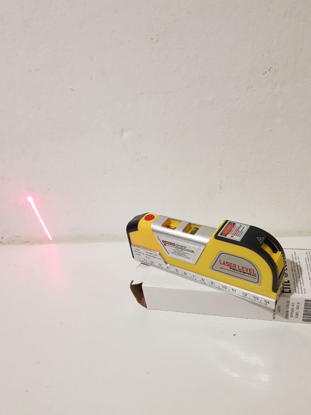 Nivel laser multifunción