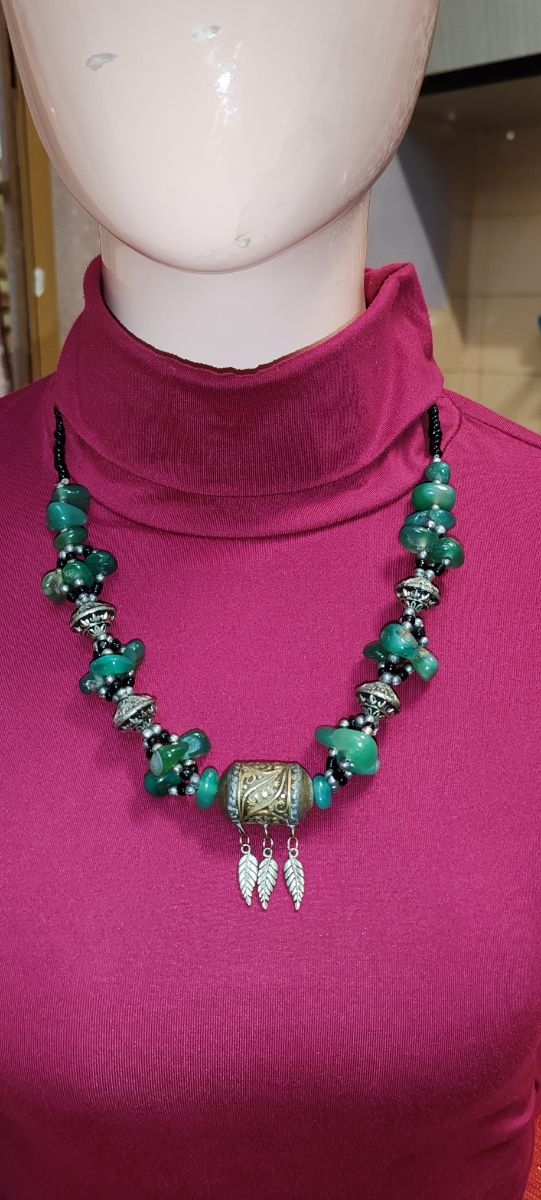 Collar tradicional de agata natural