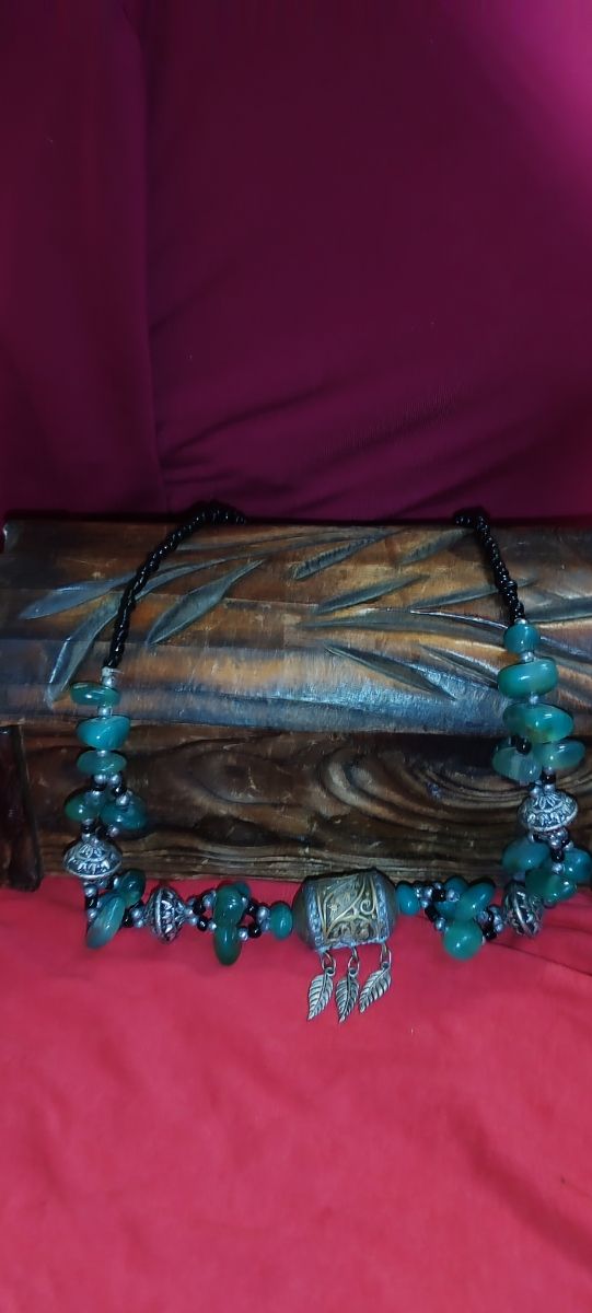 Collar tradicional de agata natural