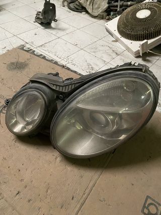 Faro mercedes W211 XENON A0028202426