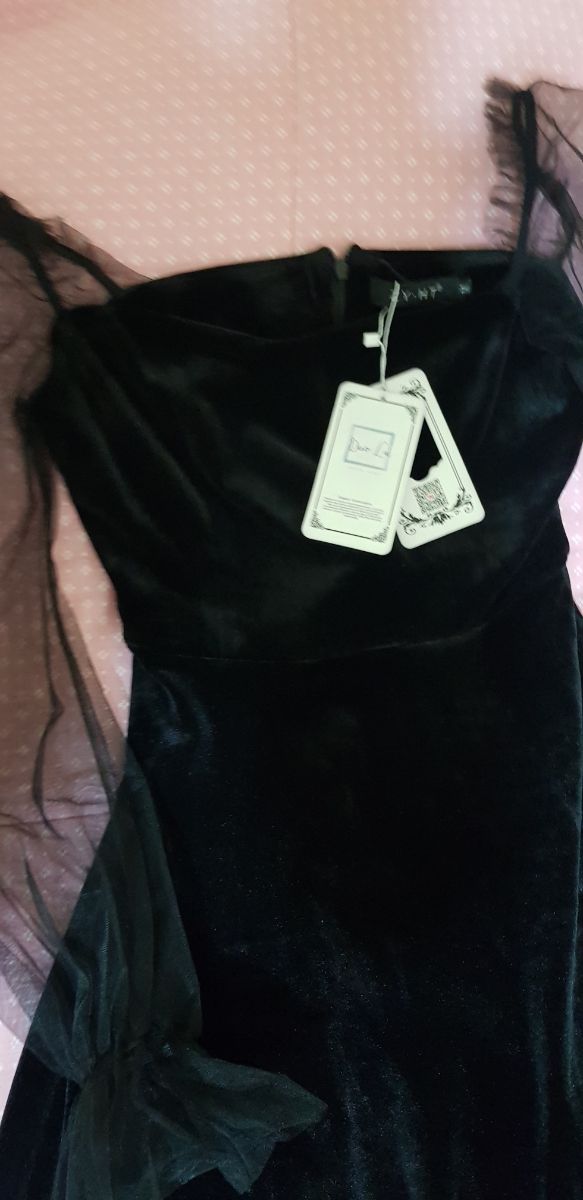 Vestido Fiesta de terciopelo negro nuevo