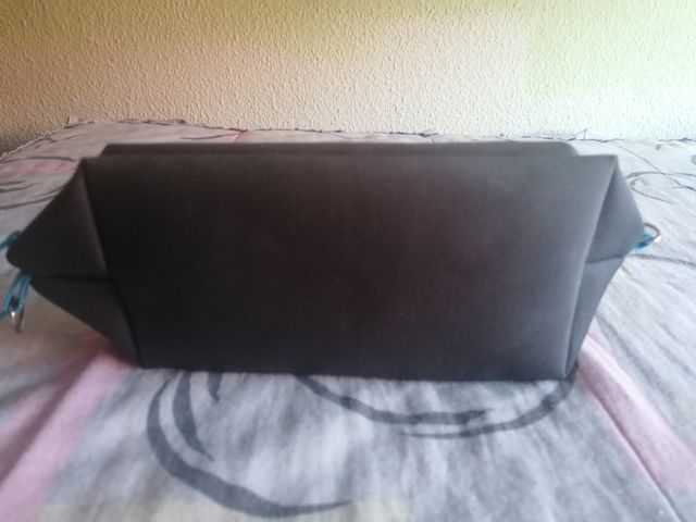 Neceser de hombre marca  Nivea