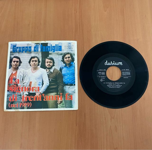 vinile 45 giri Gruppo di famiglia