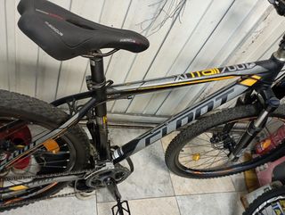 Bicicleta cloot XT trail 700, 27'5" pu
