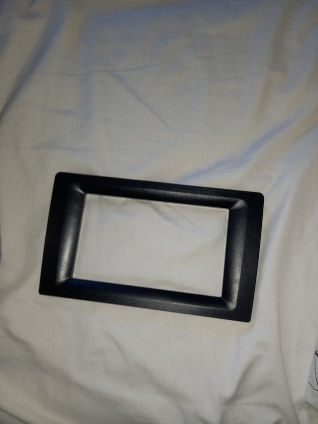 Marco radiocaset para coche