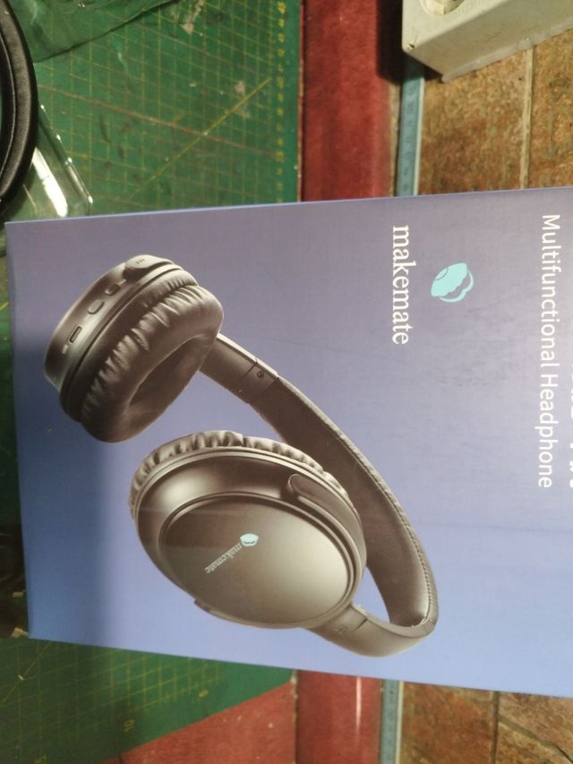 CASCOS inalámbricos BKM 200