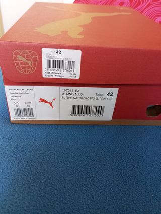 Botas futbol césped artificial 42