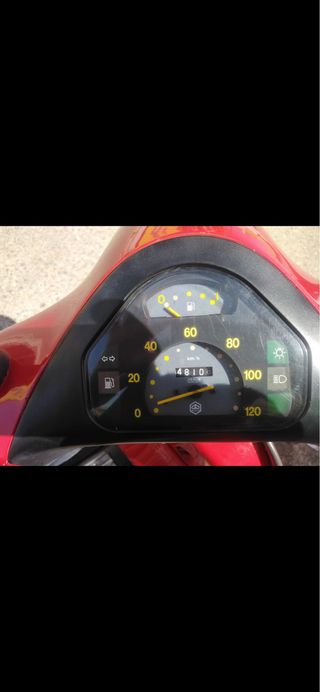 Vespa FL 125 CC Roja