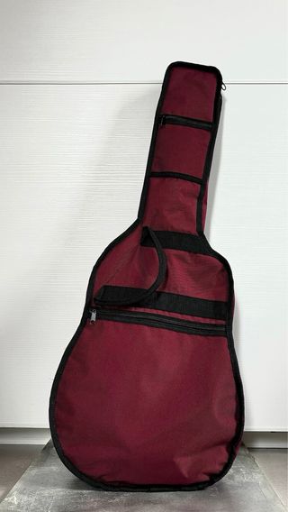 chitarra classica rosa con borsa impermeabile