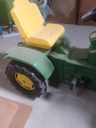 Tractor de juguete