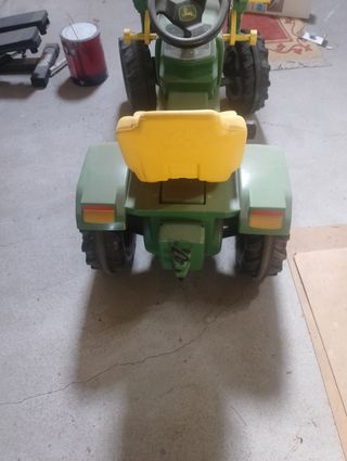 Tractor de juguete