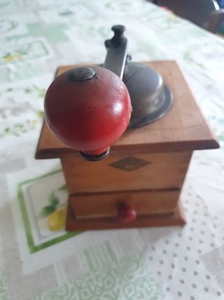 Molinillo café antiguo