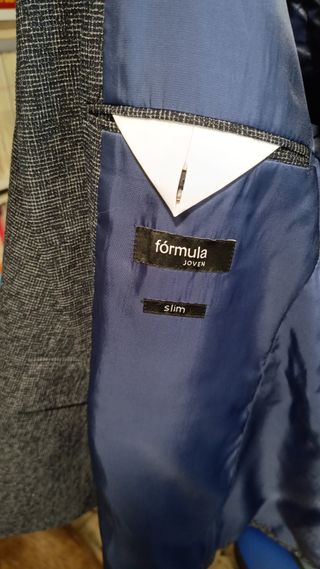 Americana hombre Fórmula Joven gris slim fit talla