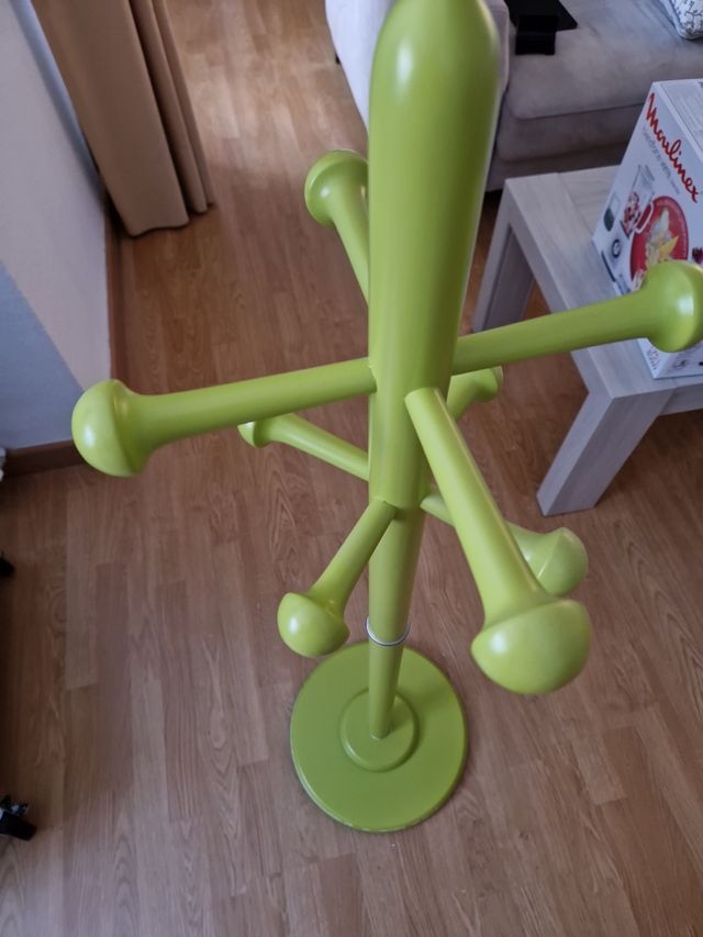 Perchero juvenil altura 126cm