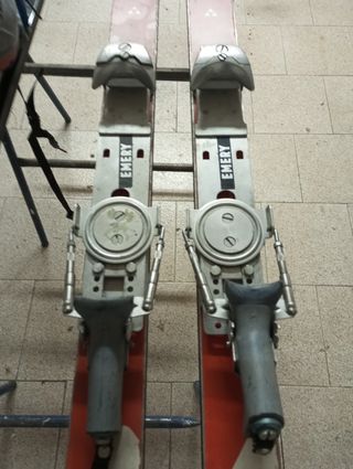 Esquís travesia antiguos 