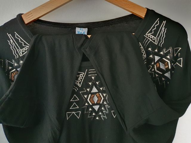 Blusa negra manga 3/4