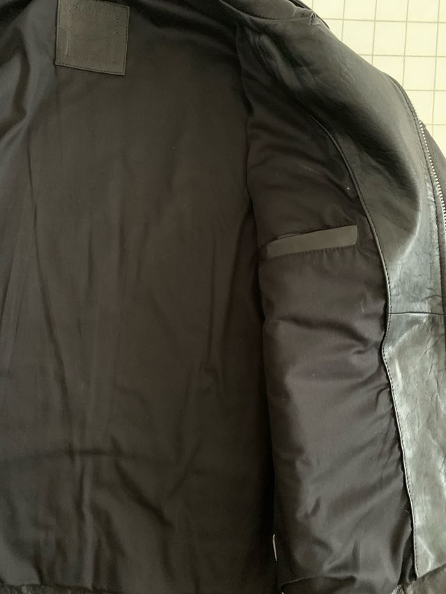 Cazadora cuero negra, talla M