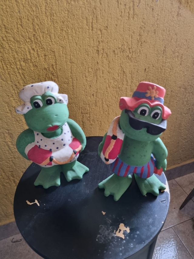 Due rane da giardino