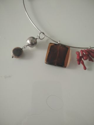 Colgante de cuello con abalorios