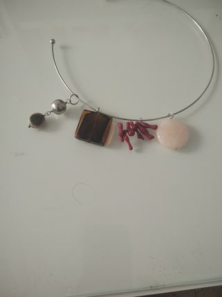 Colgante de cuello con abalorios