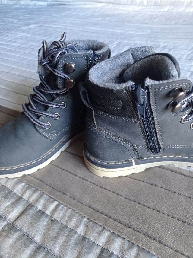 Botas niño número 28