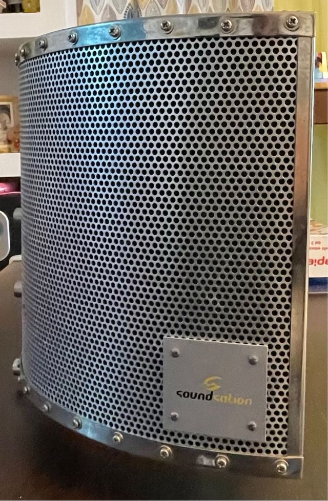 schermo antiriflessione per microfono