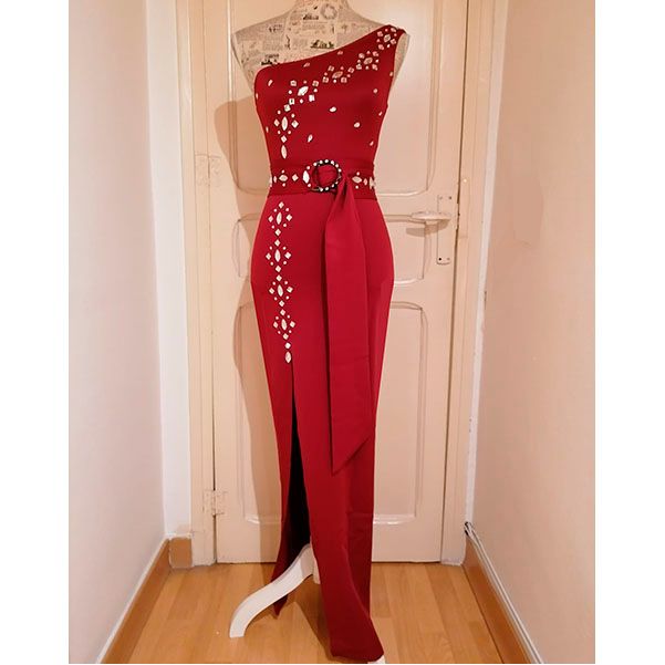 Vestido de fiesta con pedrería