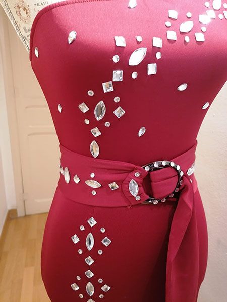 Vestido de fiesta con pedrería