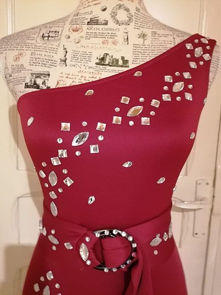 Vestido de fiesta con pedrería