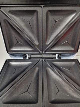 Sandwichera sin usar