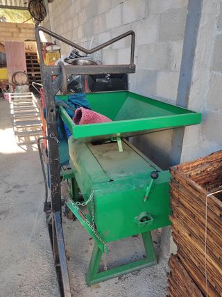 Peladora de almendra