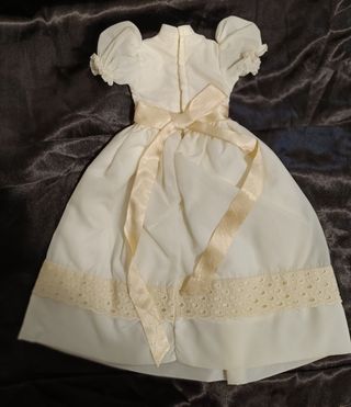 Nancy 1975. Vestido comunión y velo