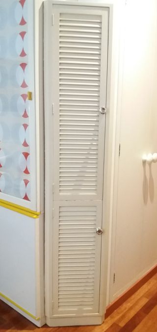 RINCONERA DE MADERA CON PUERTAS MALLORQUINA