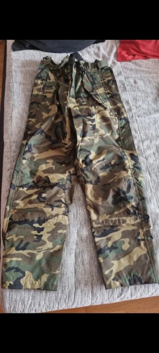 Peto militar impermeable