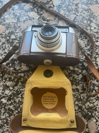 Camara de Fotos Antigua Werlisa Color