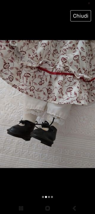 Bambola in porcellana