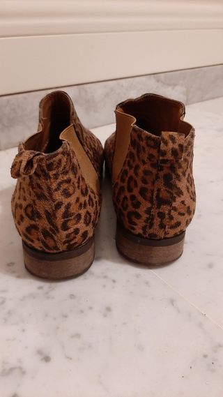 Botines planos de mujer